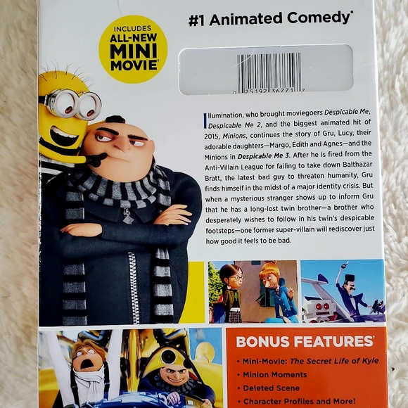 LIMITED EDITION DESPICABLE ME 3 NEW! - Picture 2 of 6